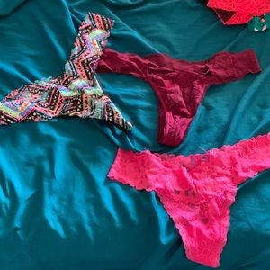 3 thongs